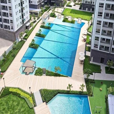 Sunrise Riverside 2Br-3Br Хошимин Экстерьер фото